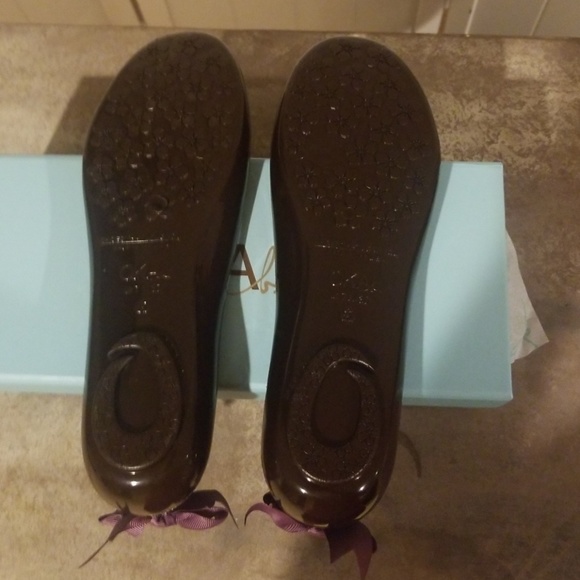 NIB Lily Ballet  Oka'b Flats - Picture 4 of 4